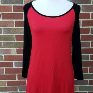 ZENANA Outfitters Small Long Sleeve Long Tunic Red/Black